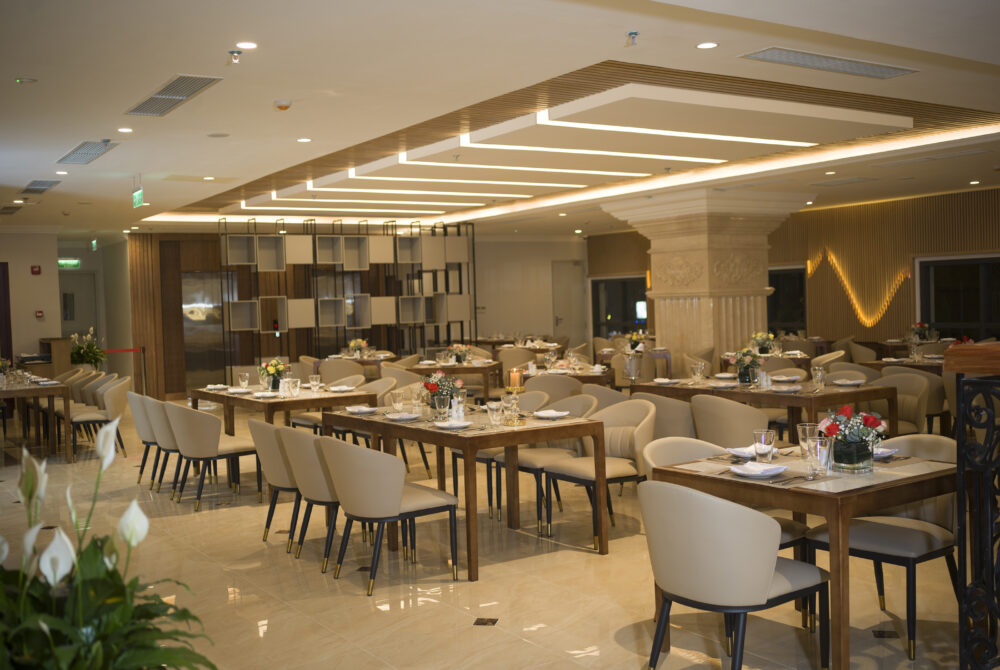 Nha-hang-B0011611A-1000x670